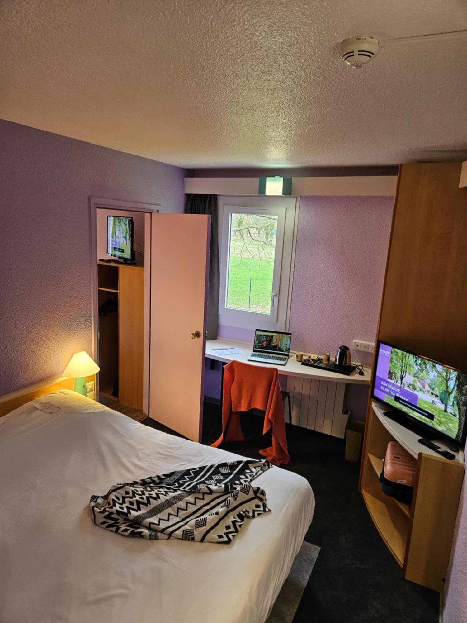 Hotel Bonanite Villers-Cotterêts Exteriör bild