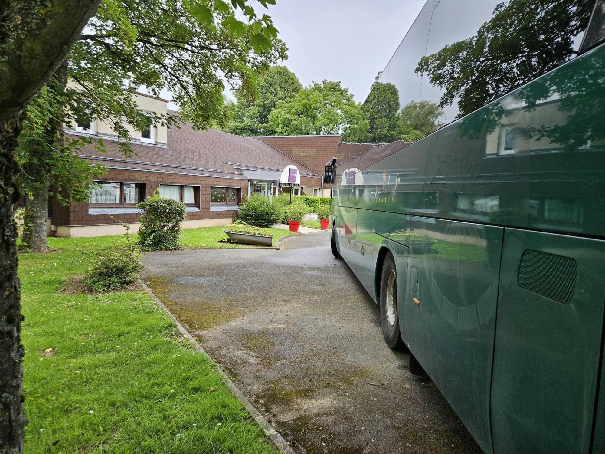 Hotel Bonanite Villers-Cotterêts Exteriör bild